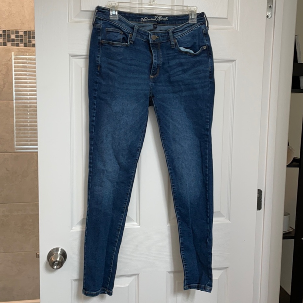 Universal Thread jeans